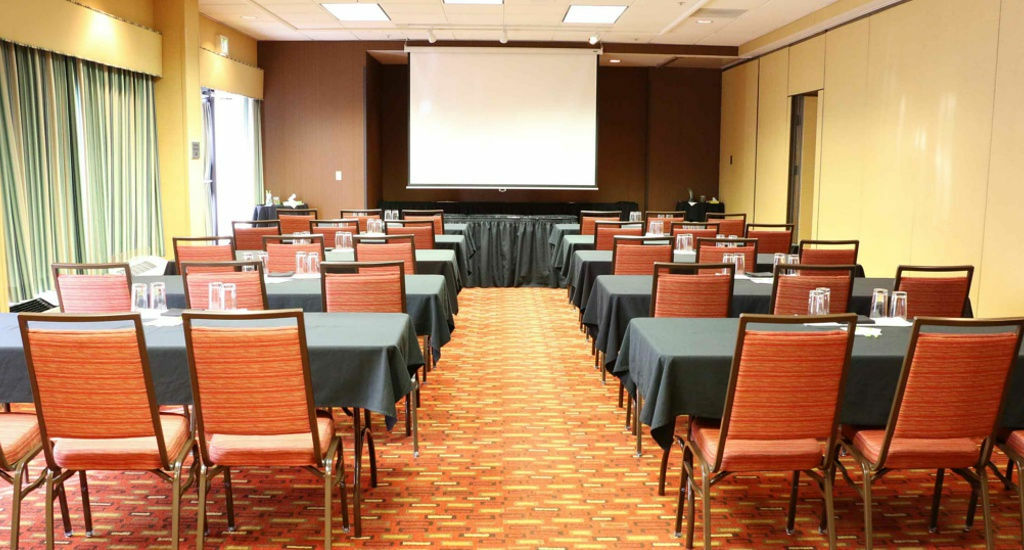 Hotel Courtyard By Marriott Portland Airport Extérieur photo